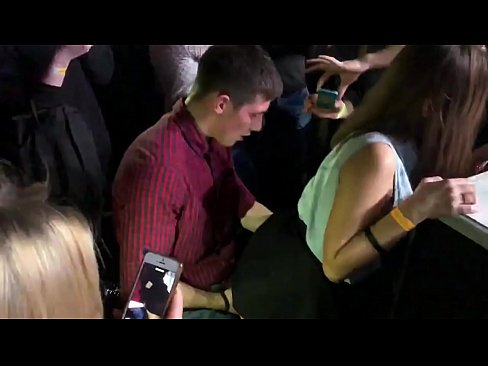 ❤️ Истински секс в руски нощен клуб. 18-годишно руско момиче анално и вагинално прецакано в нощен клуб Анално видео в bg.pornoxlxx.ru ❌